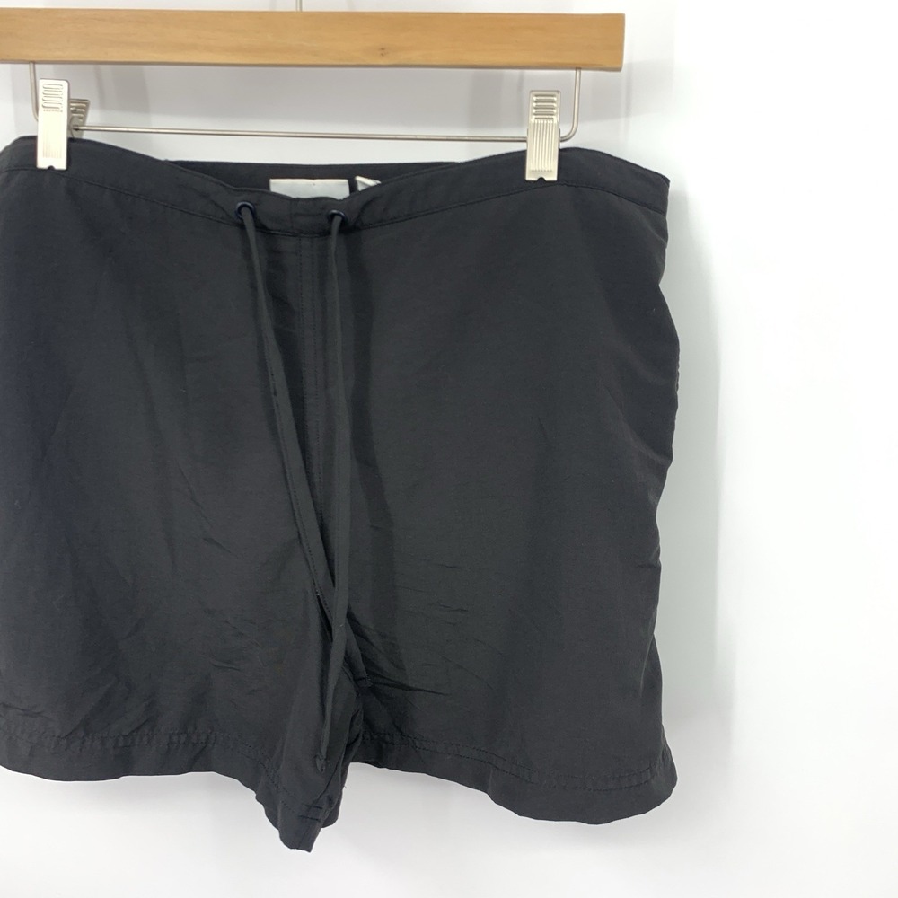 LL Bean Women Size Small Shorts Black Nylon Quick Dry Bermuda Swim Liner Board - Picture 2 of 7